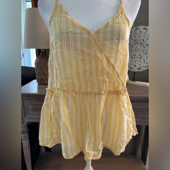 American Eagle Tank Top - Picture 2 of 7